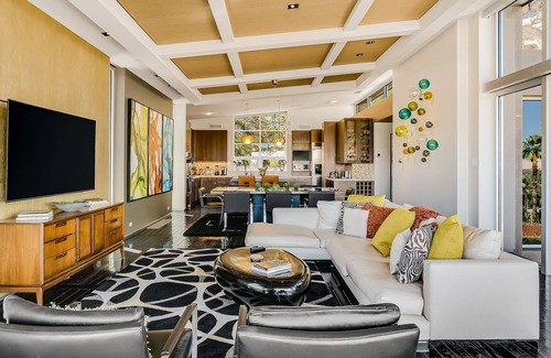 The Mesa House | One-of-a-kind luxury home with private pool & spa, WiFi, AC & on-site ruins