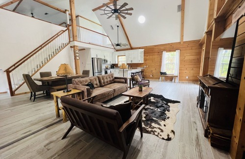 North Port Cabin | One of a kind, real log home in southwest Florida!