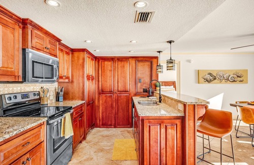Summer Breeze Condo | One of a Kind, 2BR/2BA Beachfront Condo