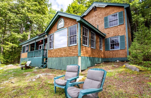 Mount Vernon Cottage | One Of Belgrade Lakes Best Kept Secrets, Very Private & 10 Feet From Waters Edge