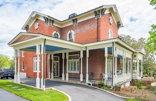 Daniels Hill House | One of These Nights - King Sized Bed - Sleeps 2