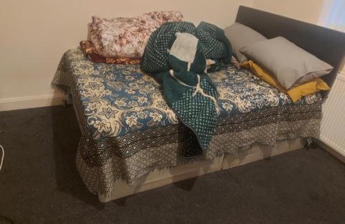 Cannock House | One separate bedroom For Gents Only No Drinks alcohol at all