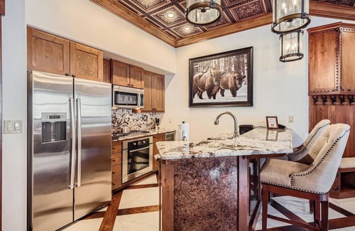 Timber Trail Apartment | One Ski Hill 4BR Slopeside Penthouse Peak 8 Ski-In/Ski-Out Luxury