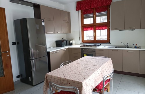 Aosta Apartment | One step for Aosta, two for the whole Valley. Quiet, comfortable for 6 people