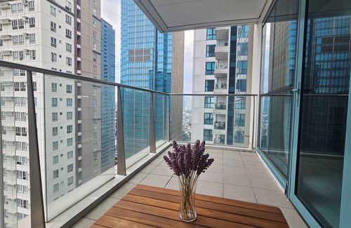 Bonifacio Global City Condo | One Uptown Residence