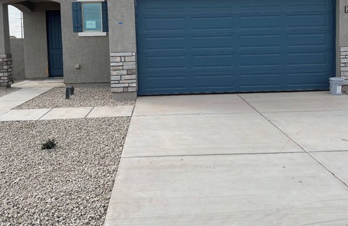 Casa Grande House | One year old single family home in Mission Royale II in Casa Grande. Near Lucid