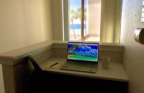 Huntington Beach Condo | Only Beach Front Condo Complex directly in the Sand - Walk to Pier, Eat, Fun !