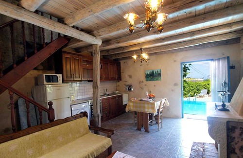 Pyrgos Psilonerou Villa | ★ Only for 2 ★ cosy stone villa, totally private, pool, near sea, WiFi, parking
