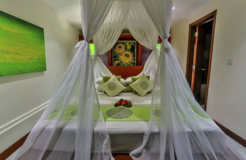 Candi Dasa Villa | Only the Sound of Waves