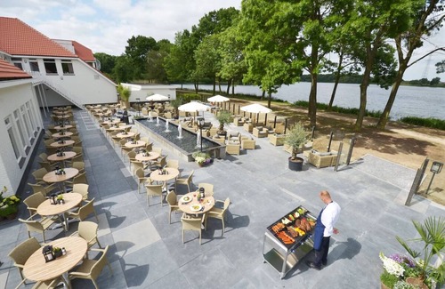 Municipality of 's-Hertogenbosch Hotel | Onsite Dining and Walkable to Art Centers!
