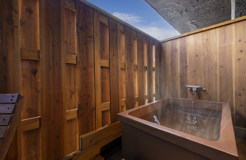 Hachikita Onsen House | Ooedo Onsen Monogatari Miyoshiya