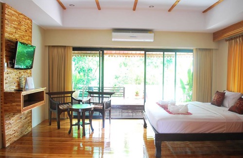 Pua Hotel | Oopkaew Resort