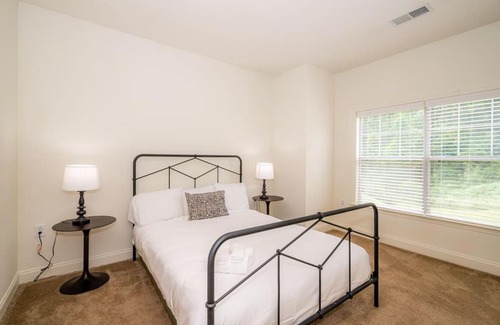 Wendover - Sedgewood Apartment | Open and Brilliant 2BR with Balcony and Gym
