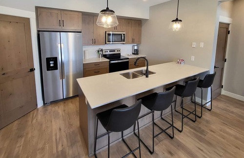 Sun Peaks House | Open Concept, Ski-in/out 2 Bedroom, 2 Bathroom Lower Level Entry Townhome
