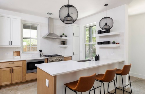 East MLK House | Open, Near UT, F1 & Downtown - Luna by Portoro