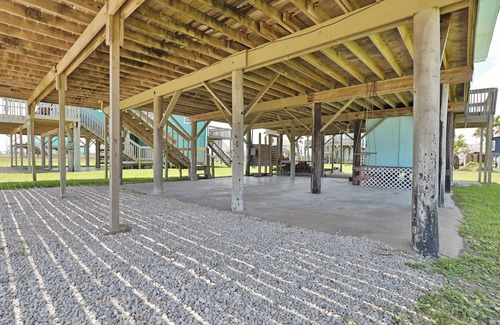 San Luis Beach House | Open plan house w/close Beach Access & both Ocean & Bay Views