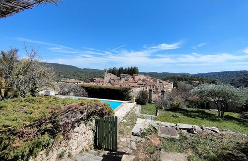 Ampus Villa | Open window on Provence