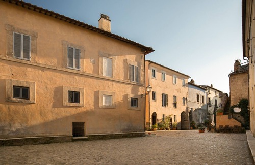 Calcata House | Opera Suites - The Thousand and One Nights