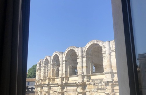 Arles City Centre House | Opposite Les Arenes and La Major