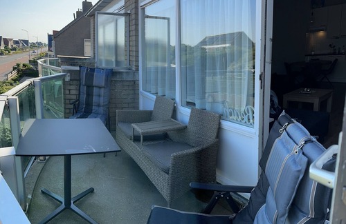 Callantsoog Apartment | Opposite the entrance to the beach, internet, private parking.Energy Label D