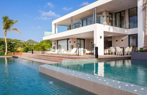 Saint-Jean Villa | Opulent 6 Bedroom Ocean View Villa with Pool