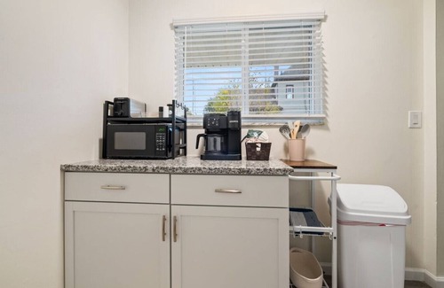 Columbus Apartment | Orchard Bend: 1BR, 1BA Apt near NCH