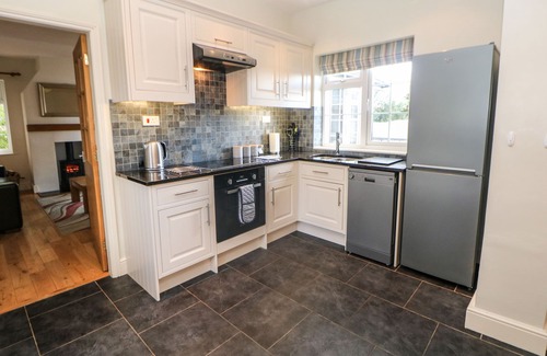 Calwich Cottage | ORCHARD COTTAGE, family friendly, luxury holiday cottage in Calwich