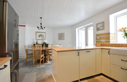 Dingle House | Orchard House 4 bedroom house VRBO