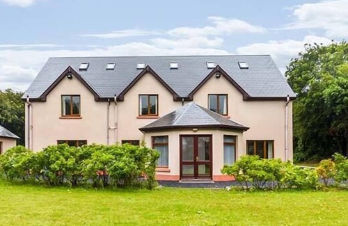 Ballyvaughan Cottage | ORCHARD HOUSE, family friendly in Ballyvaughan, County Clare