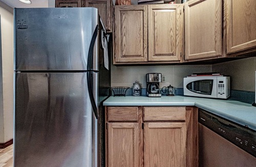 Sunday River Area House | Orchard House - Pet Friendly and secluded house w/hot tub and Barbecue.