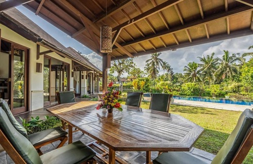 Melayang Villa | Orchid Villa - Three Bedroom Villa, Sleeps 6