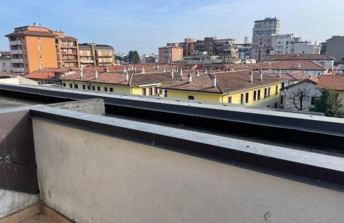 Seregno Apartment | Orchidea Apartment by Quokka 360 - Attic in the center of Seregno