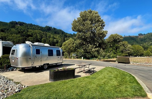 Brookings House | Oregon Coast Glamping on the Chetco River