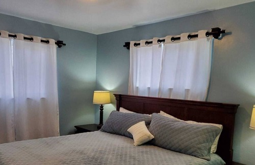 Orem House | Orem duplex*King Bed* no stairs fast wifi
