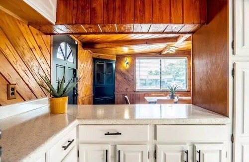 Orlando House | Orlando 3BR Getaway Wi-Fi + Fun for Families