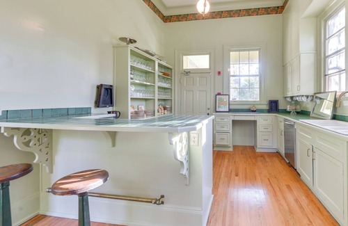 Columbus House | Ornate Victorian Home w/Courtyard & Fire Pit!