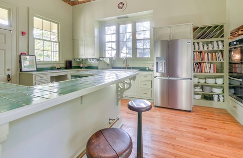 Columbus House | Ornate Victorian Home w/Courtyard & Fire Pit!