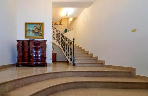Luco dei Marsi Apartment | Orsini: tre camere da letto, 2 bagni