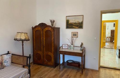 Kengyel House | Orsolya major