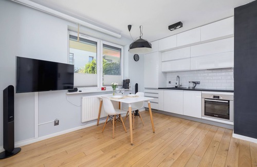 Pradnik Bialy Apartment | Osiedle Życzeń Apartment by Renters