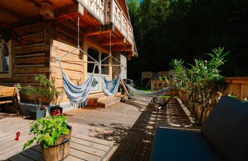 gmina Kamienica Ski Chalet | Oskarówka domek w górach na odludziu z jacuzzi i sauną - kominek i Netflix