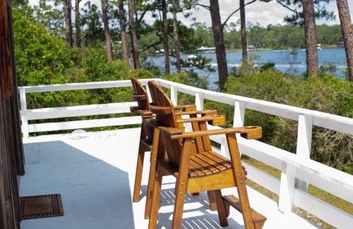 Perdido Beach House | Osprey Guest Cottage Perdido Beach: no crowds traffic condominiums or elevators!