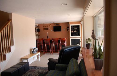 The Bays Cabin | Ossipee Lake Front-Beautiful Views,100 ft Private Sandy beach, with Pontoon boat