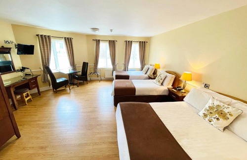 Gortahork Hotel | Ostán Loch Altan