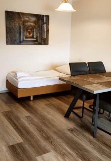 Misburg Apartment | Othman Appartements Alte Schmiede 22 3 OG L