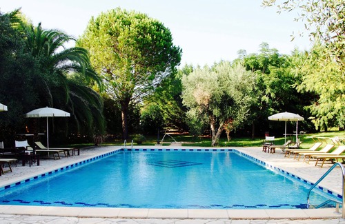 Maglie Villa | Otranto: SPLENDID TENUTA WITH POOL AND TENNIS COURSE.