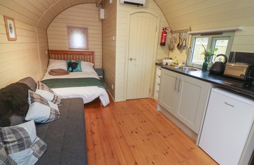 Sutton-in-Craven Cottage | OTTER, pet friendly, with a garden in Cross Hills