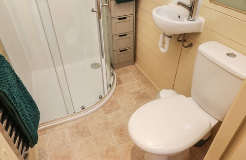 Sutton-in-Craven Cottage | OTTER, pet friendly, with a garden in Cross Hills