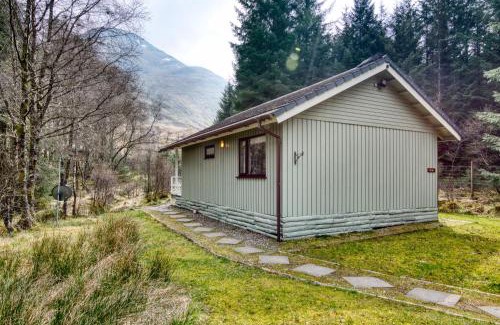 Crianlarich Ski Chalet | Otter with mountain view and enclosed decking