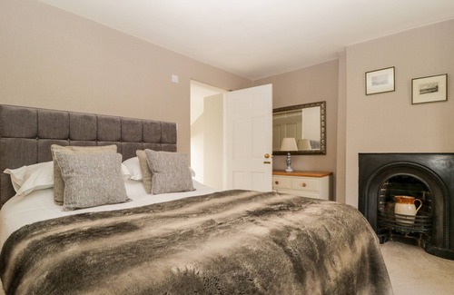 Warwick-on-Eden Cottage | OTTERS HOLT, pet friendly, luxury holiday cottage in Carlisle